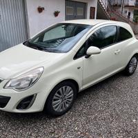 Opel corsa 1.2 ecotech gpl