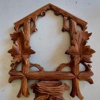 Cornice per orologio a cucù