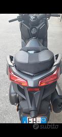 scooter Yamaha xmax 300