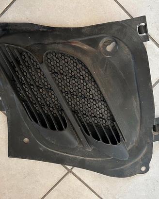 Peugeot 206 - Bonnet air intake vent (black)