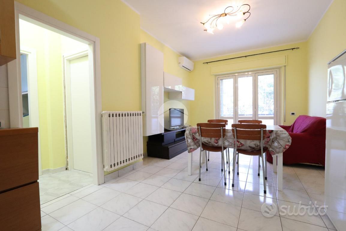 3 LOCALI A TORTORETO