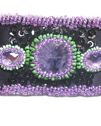 bracciale in tessuto nero con ametista centrale
