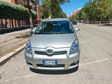 TOYOTA COROLLA VERSO 2.2 