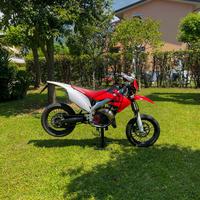 Hm crm 125 2t