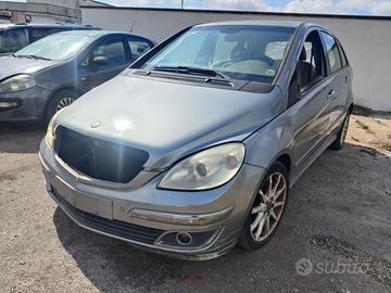 MERCEDES-BENZ CLASSE B W245 B 200 CDI Ricambi-