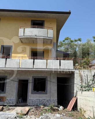 Villa o villino Aci Catena