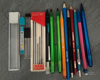 Lotto di matite e mine