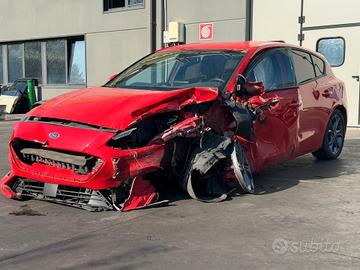 FORD FOCUS per ricambi usati M0DC