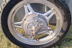 RUOTA POSTERIORE PER MOTO HONDA FOUR