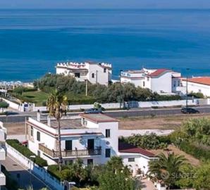 Villa fronte mare a Magazzeno