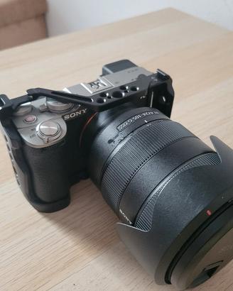 Sony A7C II + Obiettivo FE 24-105mm+Accessori