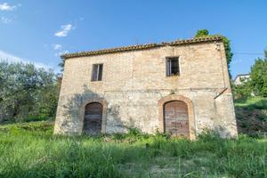 RUSTICO A TORRI IN SABINA