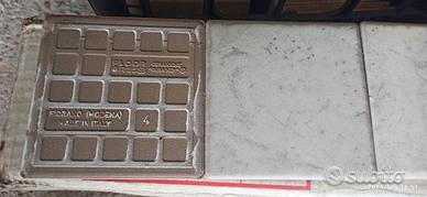 Piastrelle 10x10 in gres