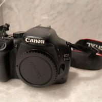 Fotocamera reflex Canon Eos 550D (solo corpo)