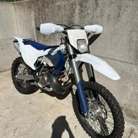 Husqvarna TE 300 te300 i enduro 2 tempi