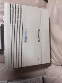 Centralino panasonic KX TES824 con 5 telefoni