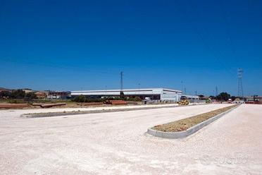 Capannoni di varie metrature