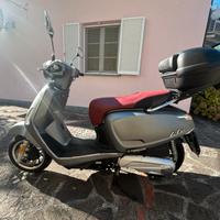 Kymco like 150i abs scooter