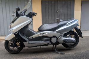 Yamaha TMax 500