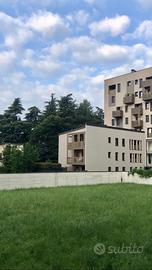 Camera Arredata con Balcone Milano - Via Gallarate