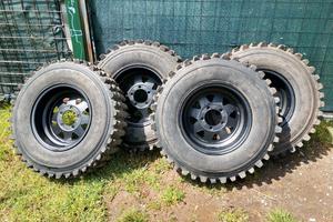 gomme e cerchi per Suzuki samurai 413