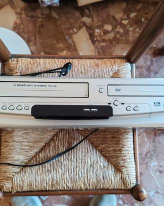 Videoregistratore VHS+ lettore DVD Funai combi