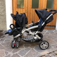 Passeggino gemellare.