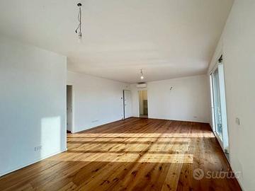 Appartamento di 110 m² con 3 locali e box auto a T