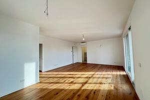 Appartamento di 110 m² con 3 locali e box auto a T