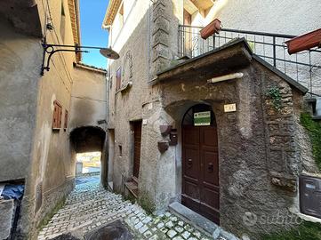 2 LOCALI A TREVI NEL LAZIO