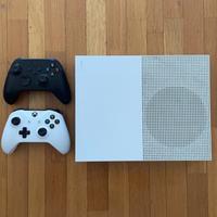 Xbox One S + 2 Controller + Giochi e Accessori