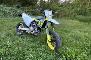 Husqvarna 701 Supermoto - 2022