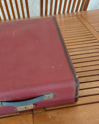 Macchina da scrivere Olivetti Lettera 44