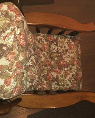 Sedia a dondolo in legno