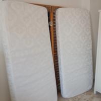 DUE MATERASSI PULITII IGIENIZZATI 