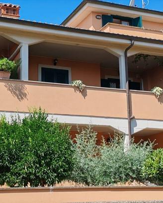Appartamento di 130 m² con più di 5 locali e box a