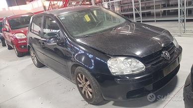 Volkswagen Golf 5 2.0 TDi anno 2005 X ricambi