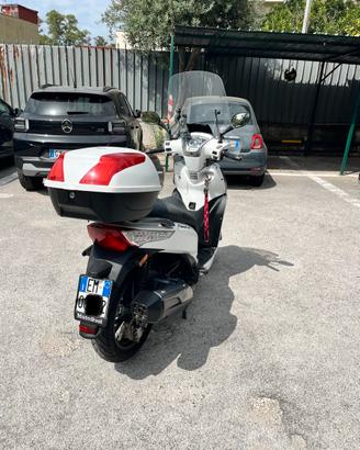 Kimco People GTI 300