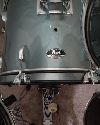 Batteria acustica Pearl Roadshow