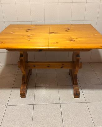 Tavolo in legno