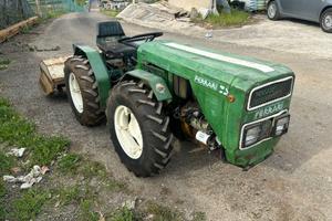Trattore Frutteto Ferrari 75 con fresa