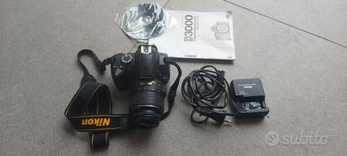 NIKON D3000 + obbiettivo Nikkor AF-P 18-55mm NUOVI