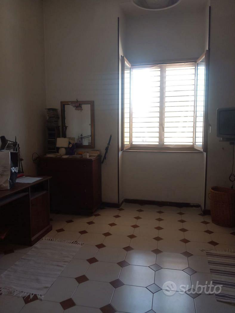 Apartment in Napoli, Pendino, Municipalità 2 - Altro