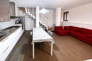 Ristrutturato e produce già rendita