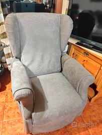 Poltrona con alzata assistita