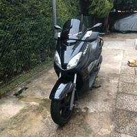 Xmax 125