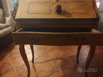Scrittoio a ribalta in legno vintage / Mobiletto s