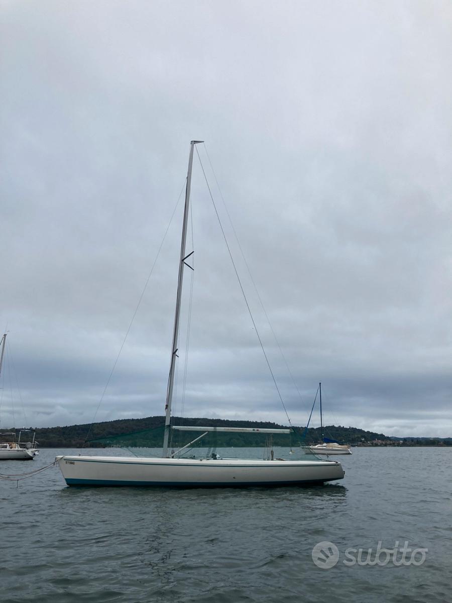 Barca a vela 864 — Vedi foto 1