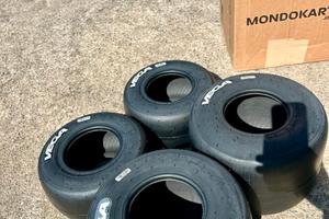 Set Gomme Vega Bianche  KZ *NUOVE* cik fia prime