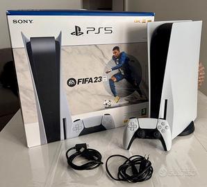 PlayStation 5 con lettore disco più controller